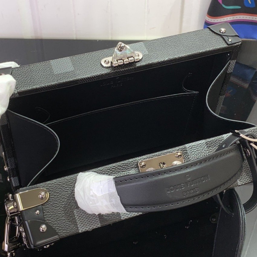 LV Handle Trunk N00059