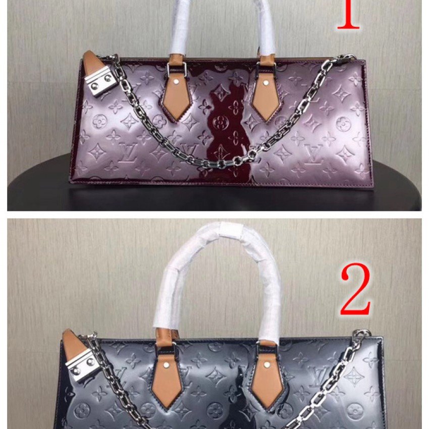 LV Holdall M44371