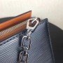 LV Holdall M44371