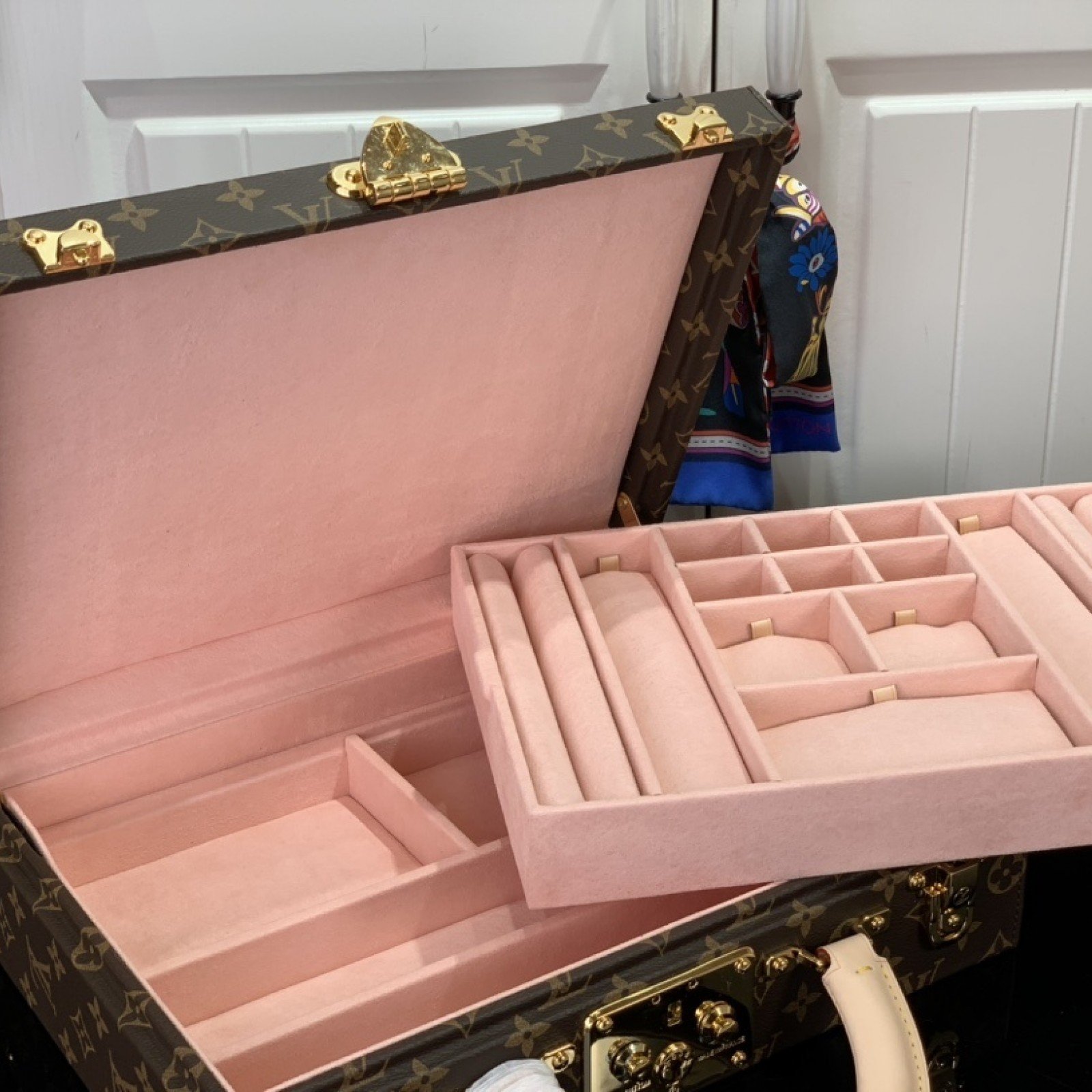 LV Jewelry box M20076