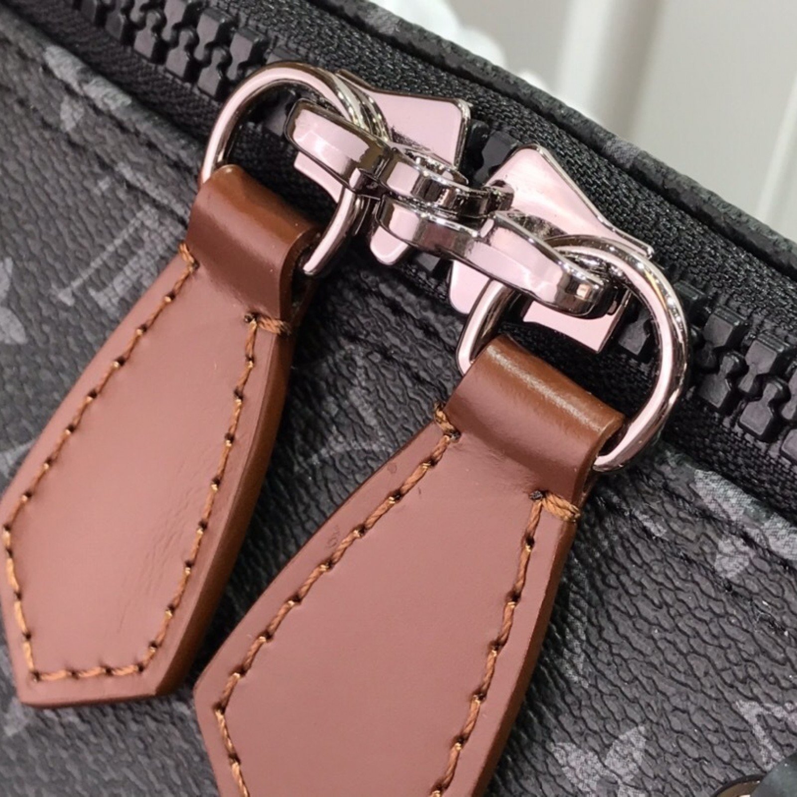 LV KEEPALL 50 BANDOULIERE M58669HZ