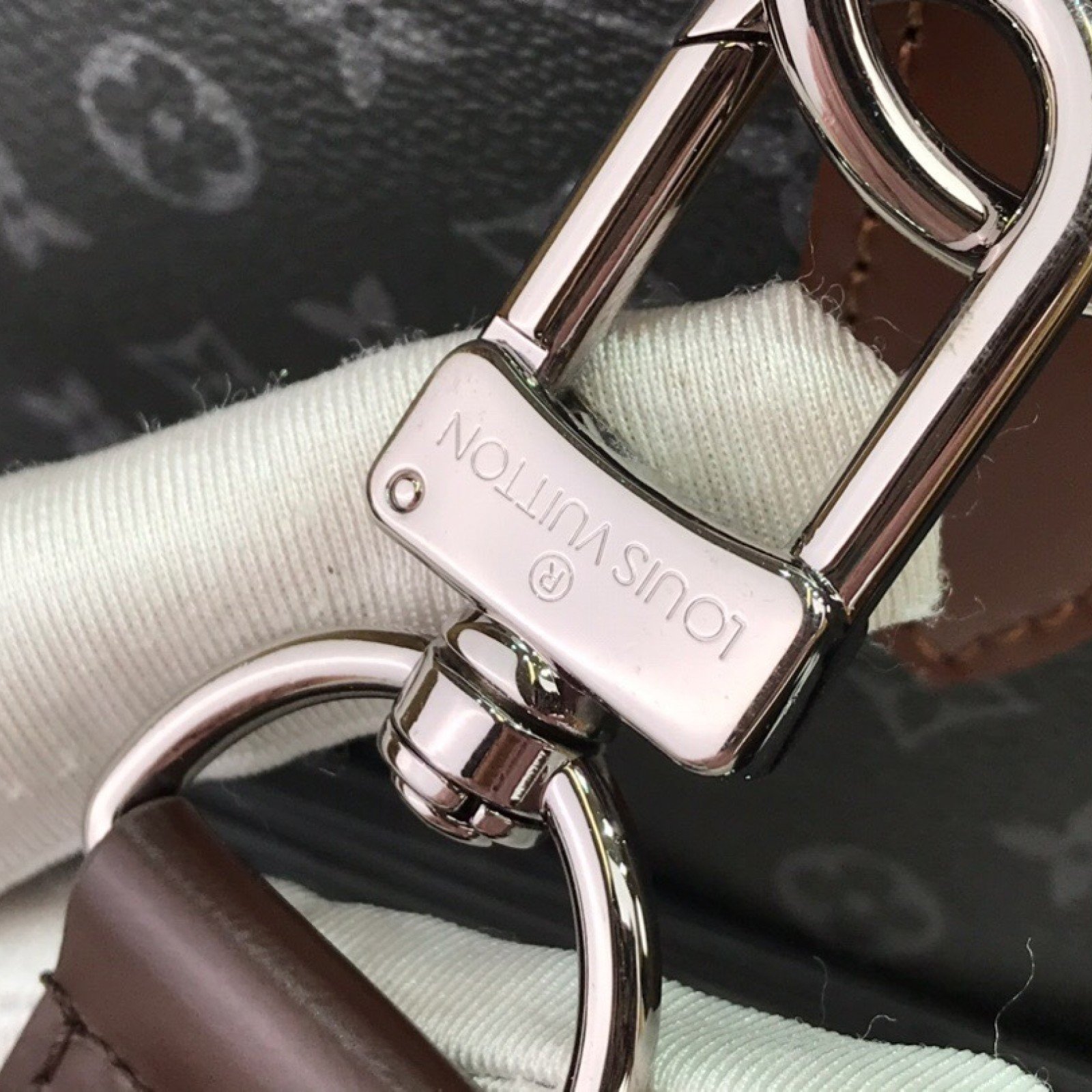 LV KEEPALL 50 BANDOULIERE M58669HZ