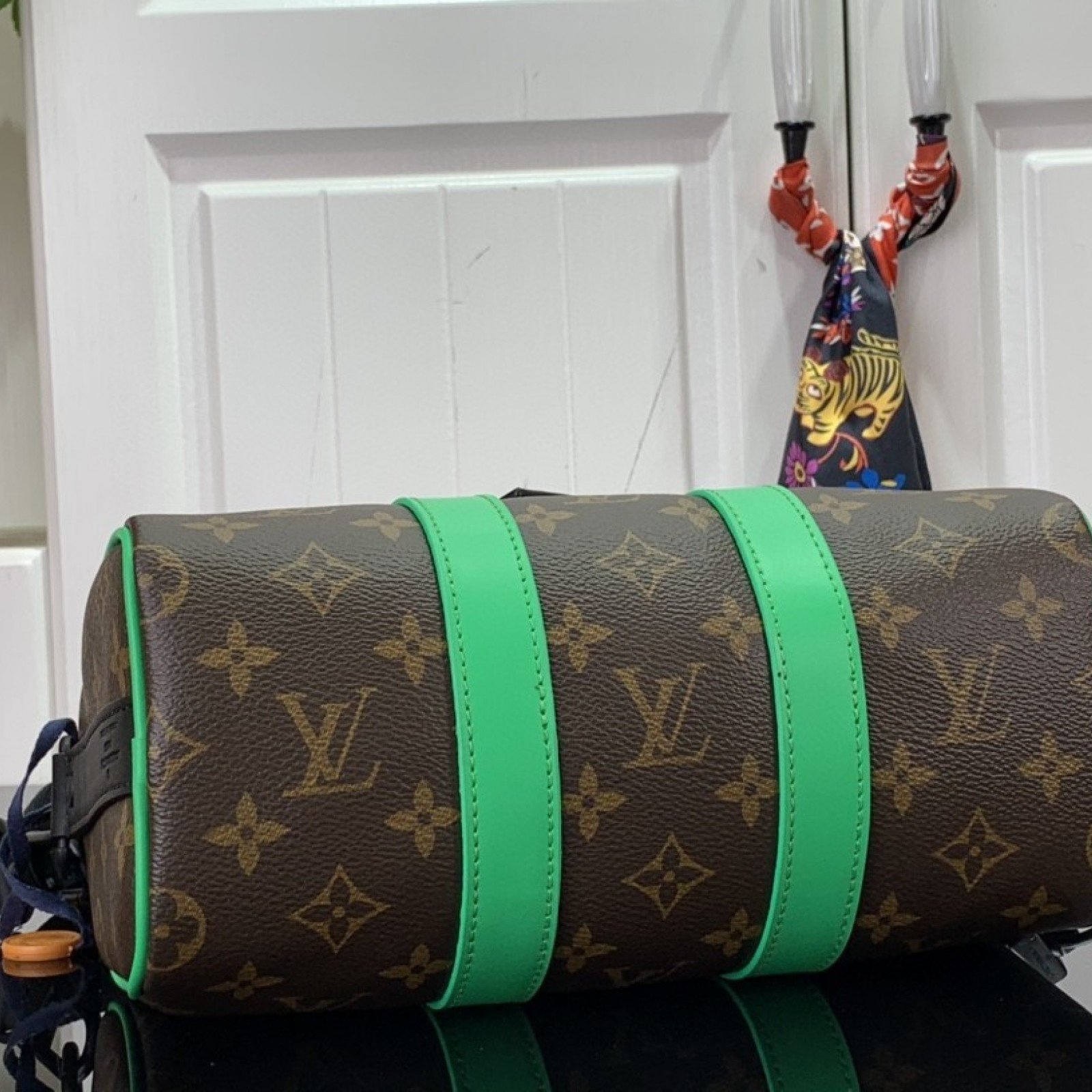 LV KEEPALL BANDOULIERE 25 M46249