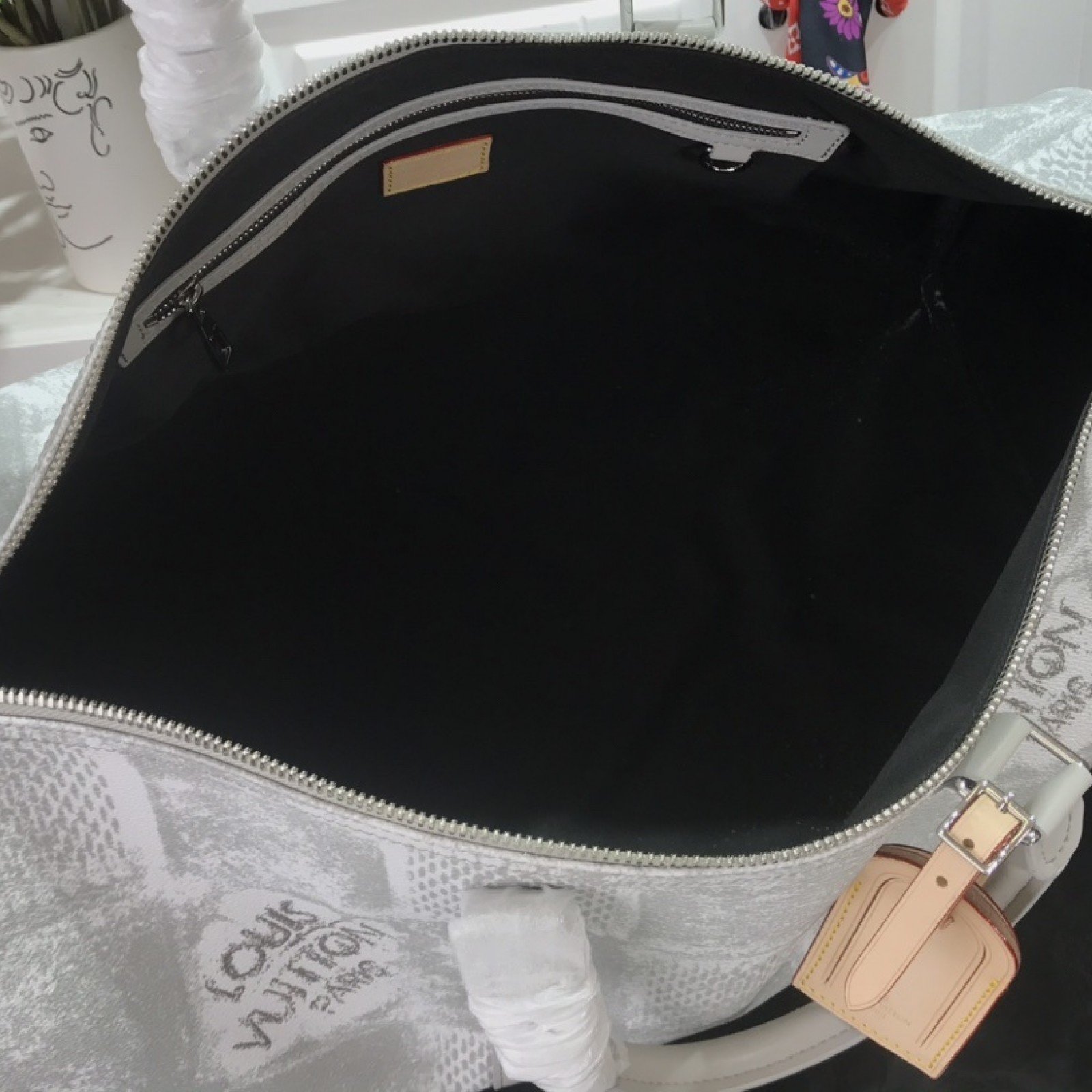 LV KEEPALL BANDOULIERE 50 N50069