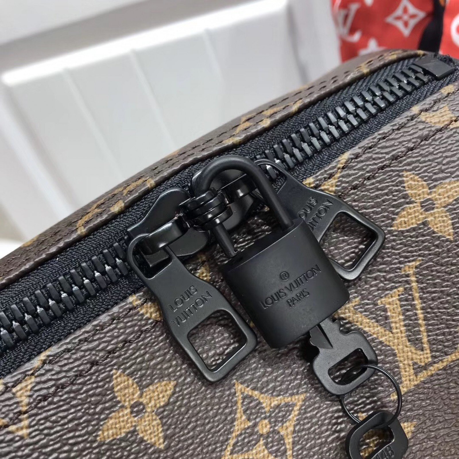 LV KEEPALL BANDOULIÈRE 50 M44471
