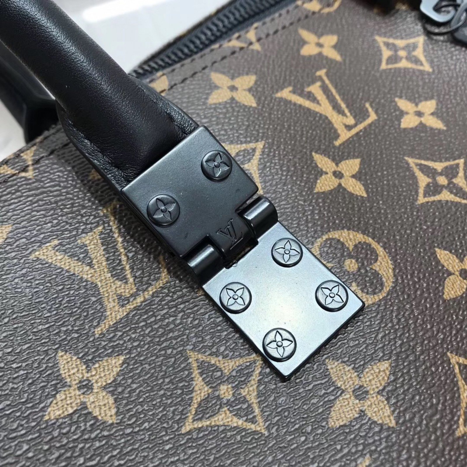 LV KEEPALL BANDOULIÈRE 50 M44471