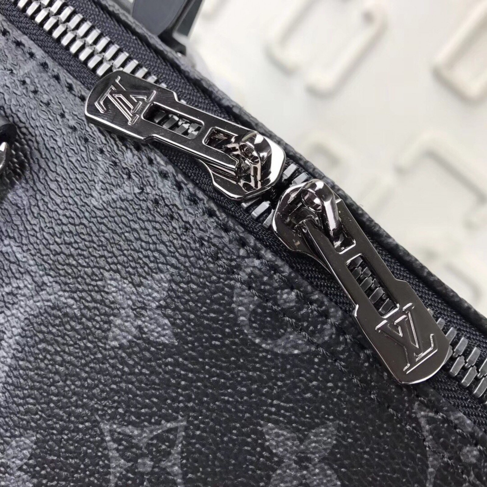 LV KEEPALL M43862
