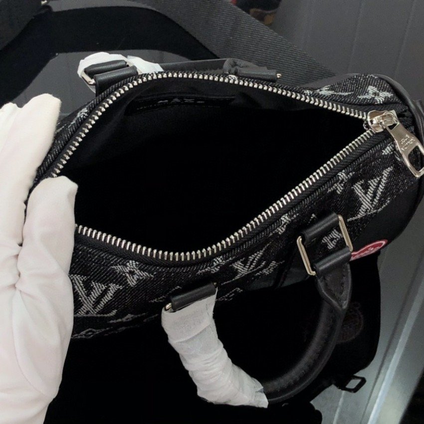 LV KEEPALL XS M81011