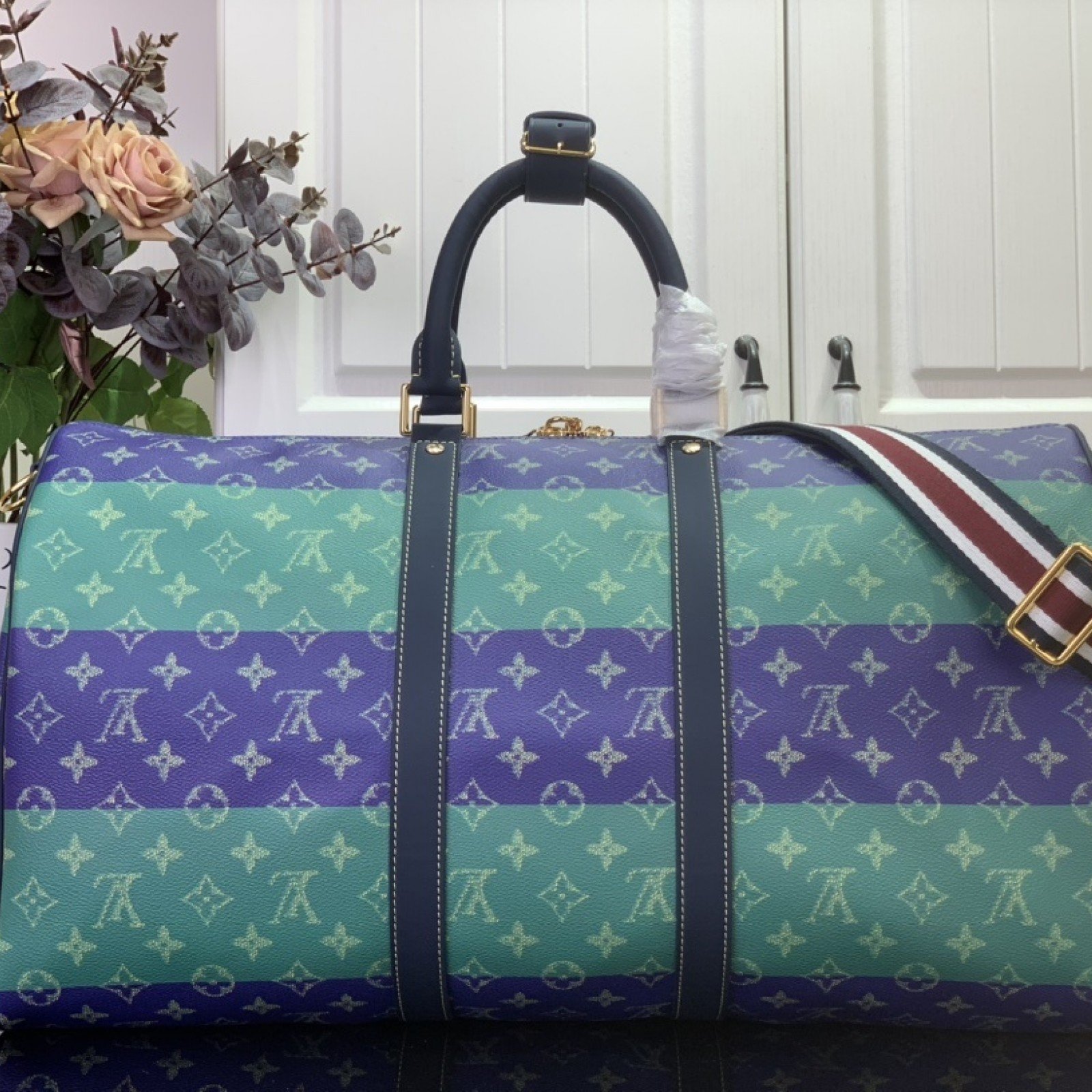 LV Keepall Bandoulière 50 M25900