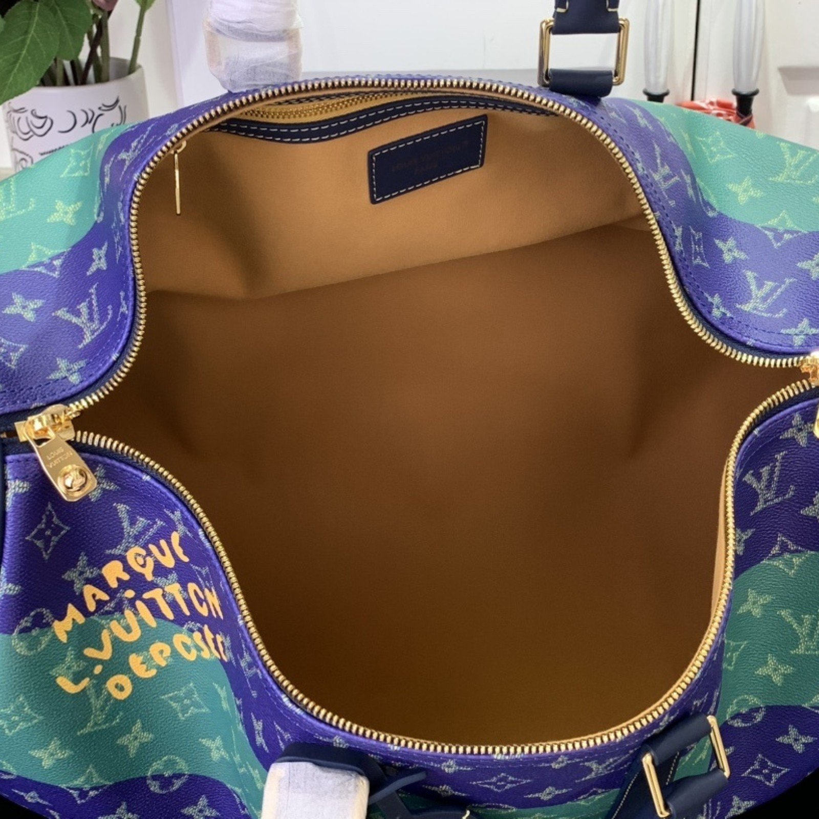 LV Keepall Bandoulière 50 M25900
