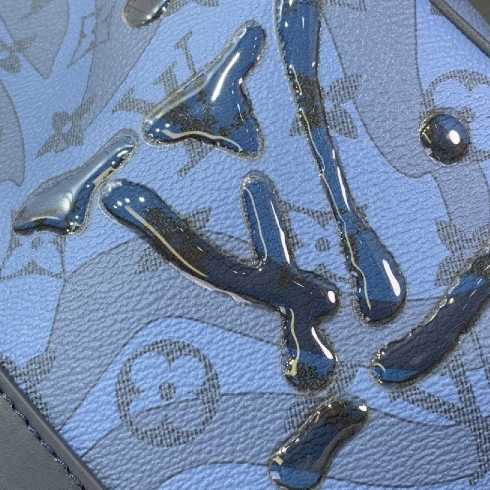 LV Keepall m22573