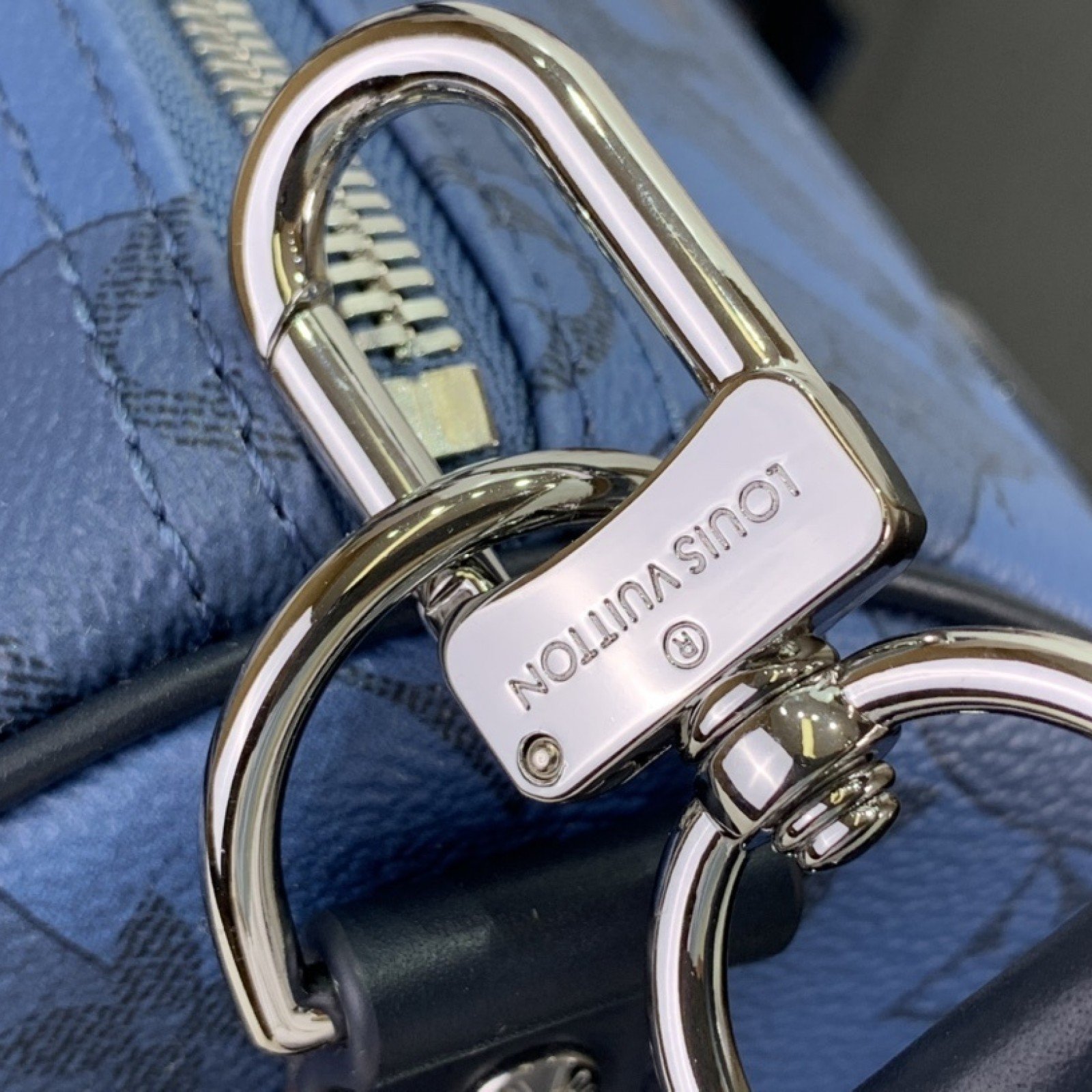 LV Keepall m22573