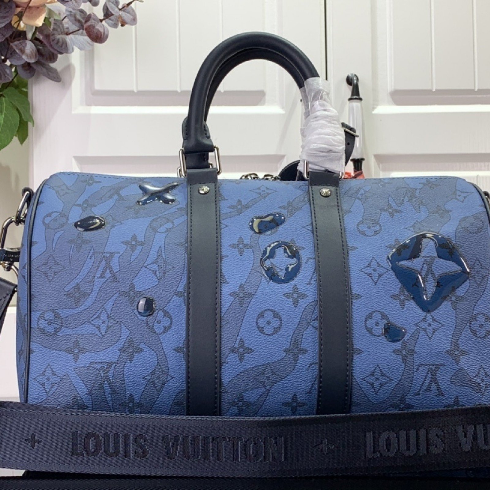 LV Keepall m22573