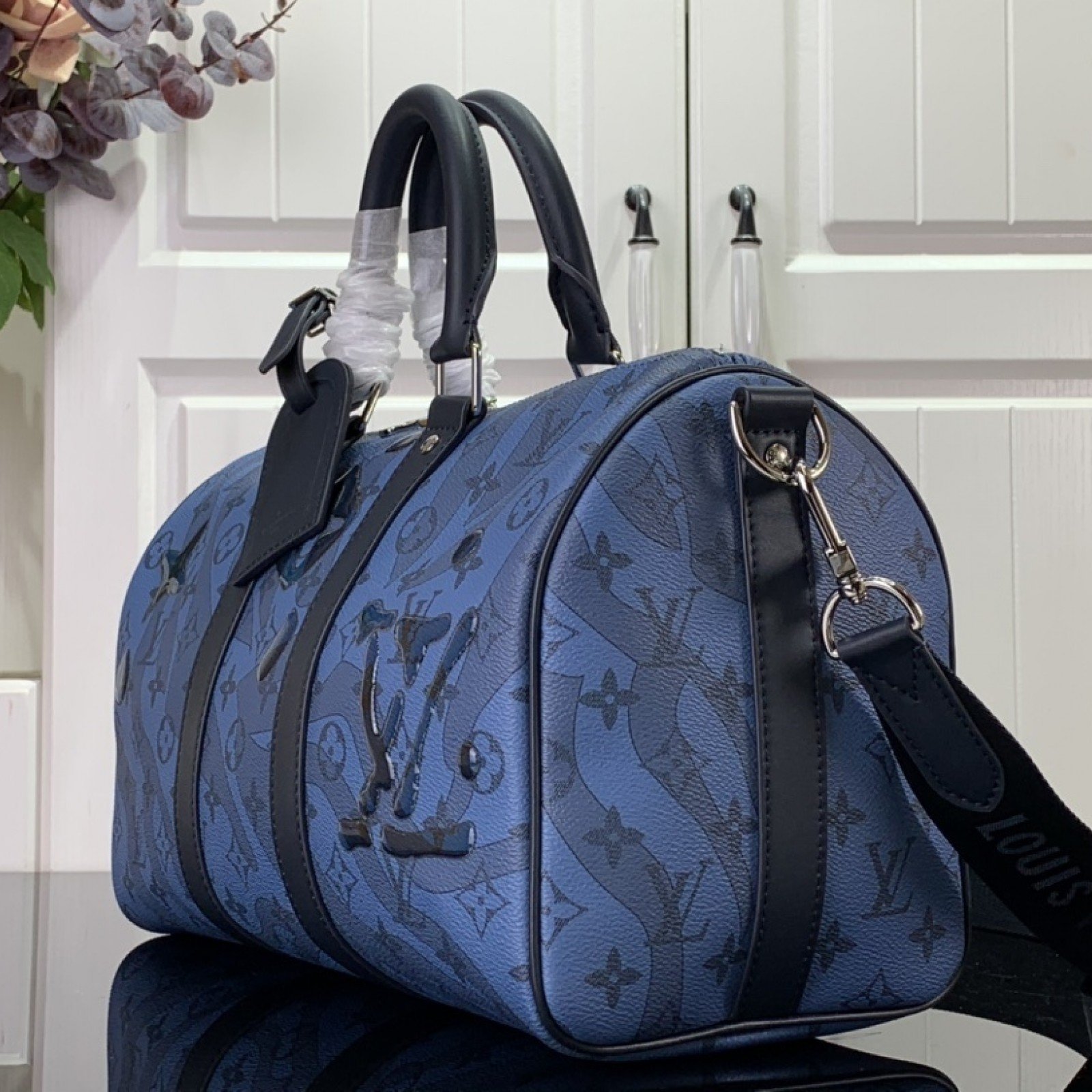 LV Keepall m22573