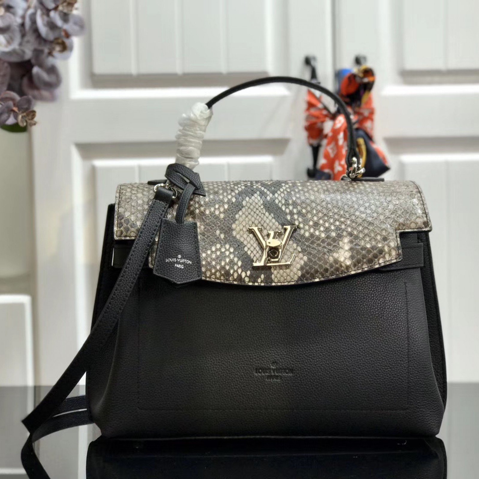 LV LOCKME EVER MM N97009