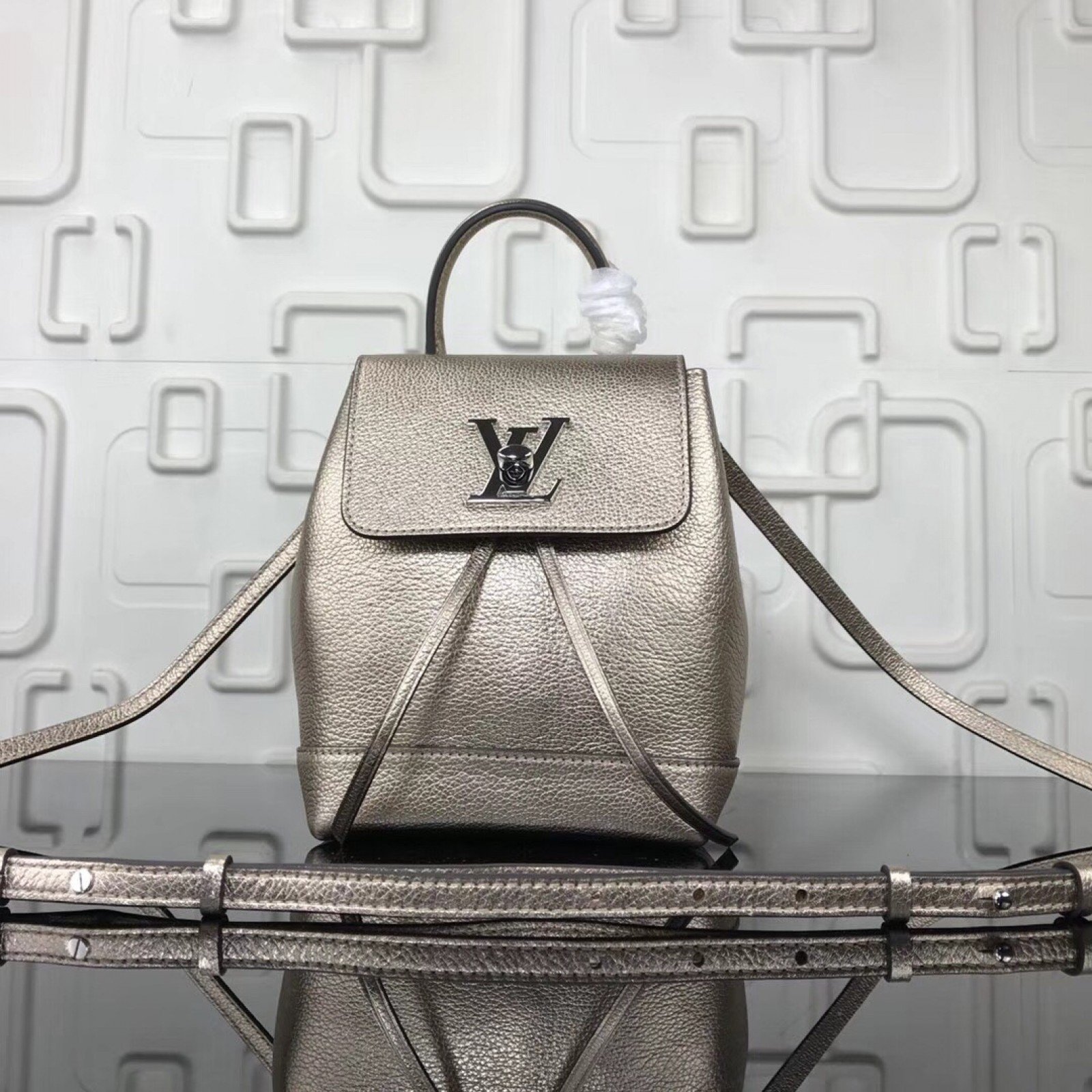 LV LOCKME MINI Backpack M54575