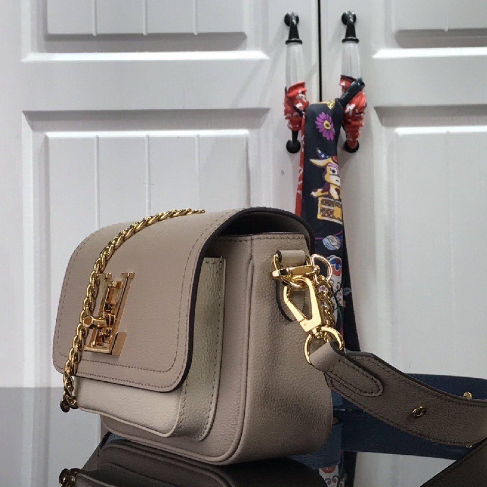 LV LOCKME TENDER M58557
