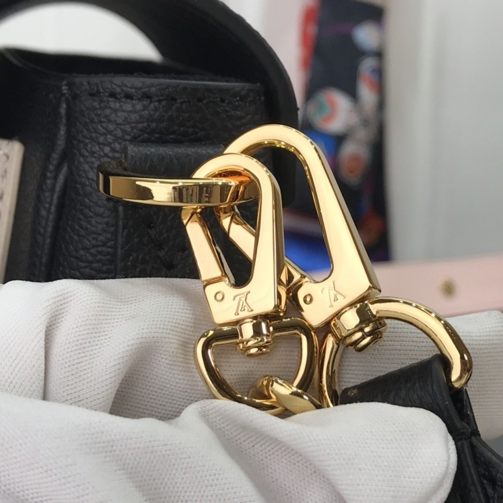 LV LOCKME TENDER M58557