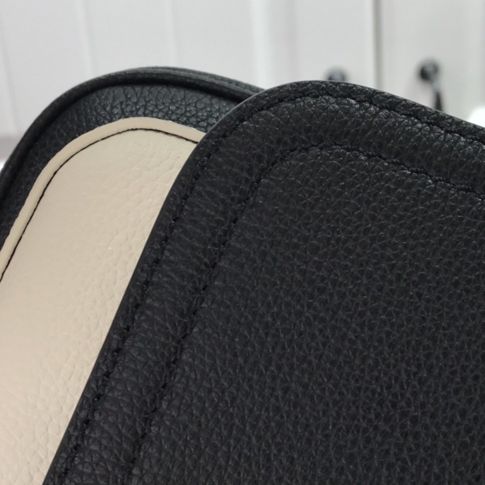 LV LOCKME TENDER M58557