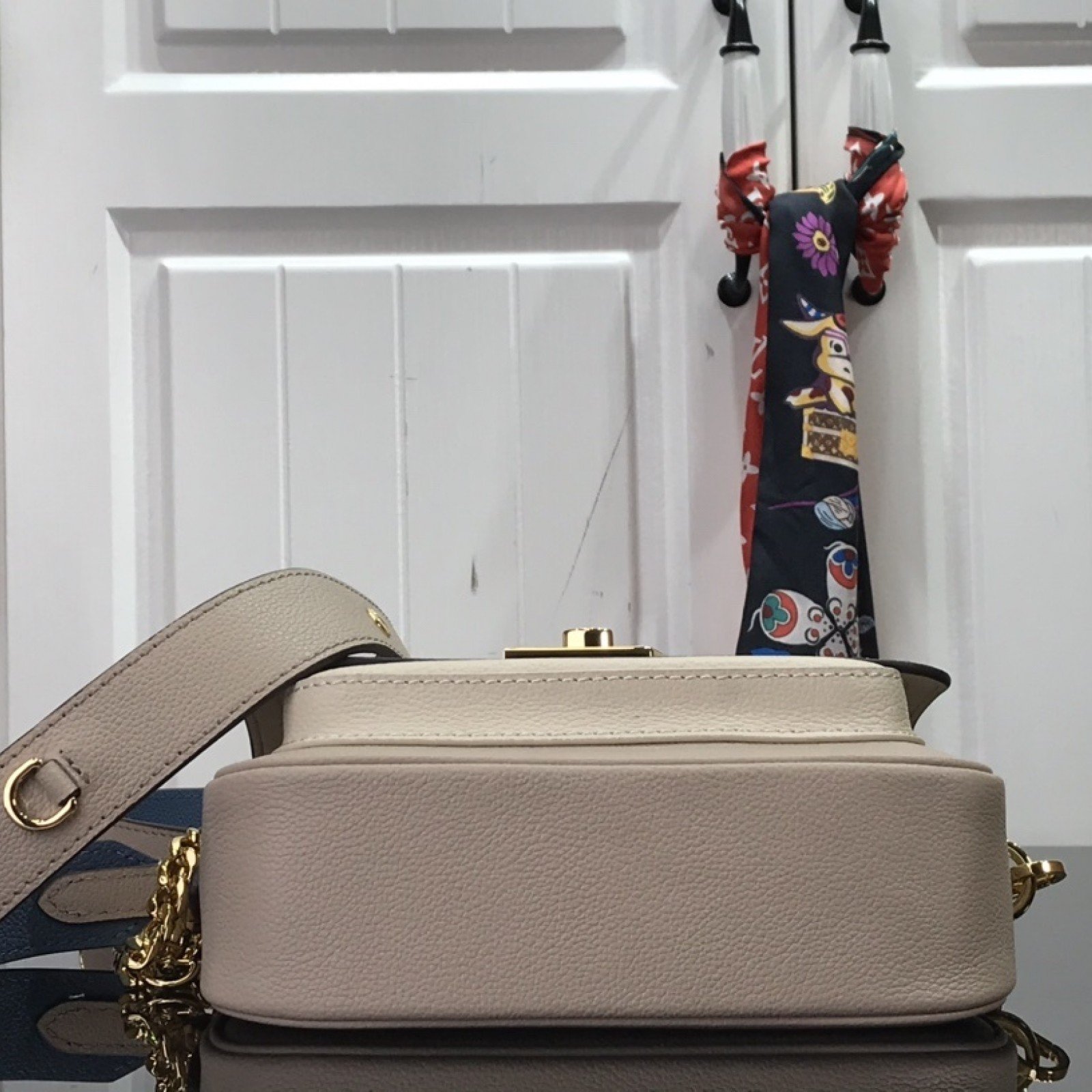 LV LOCKME TENDER M58557