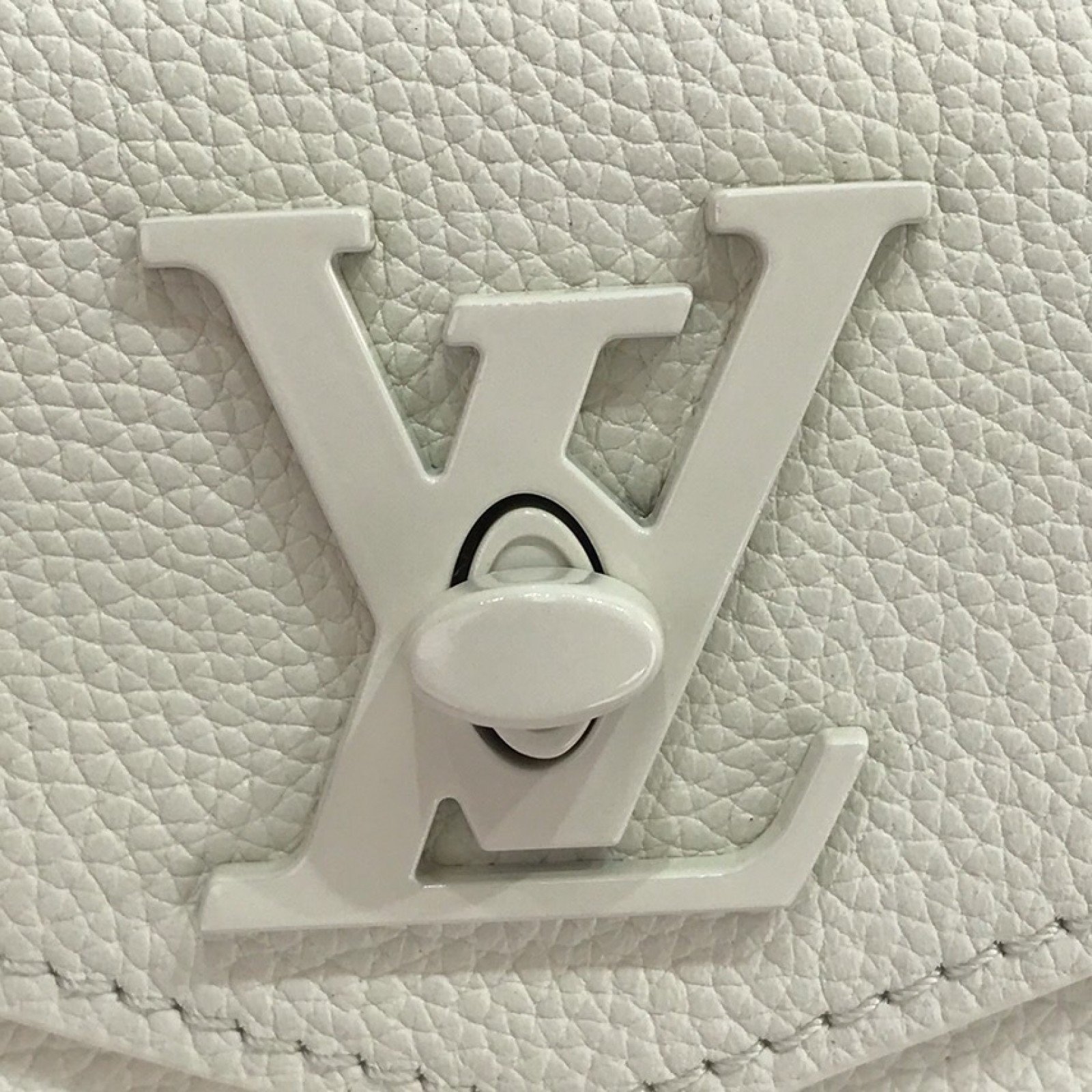 LV LOCKME TOTE PM M55845