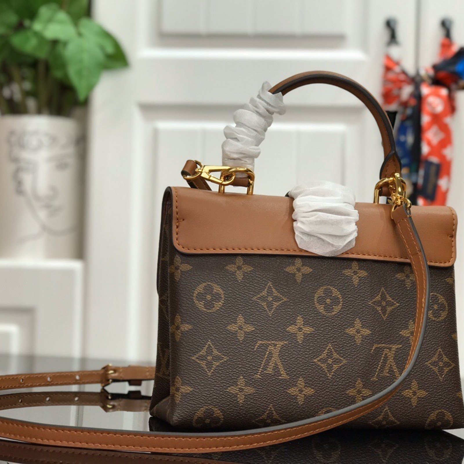 LV LOCKY BB M44654
