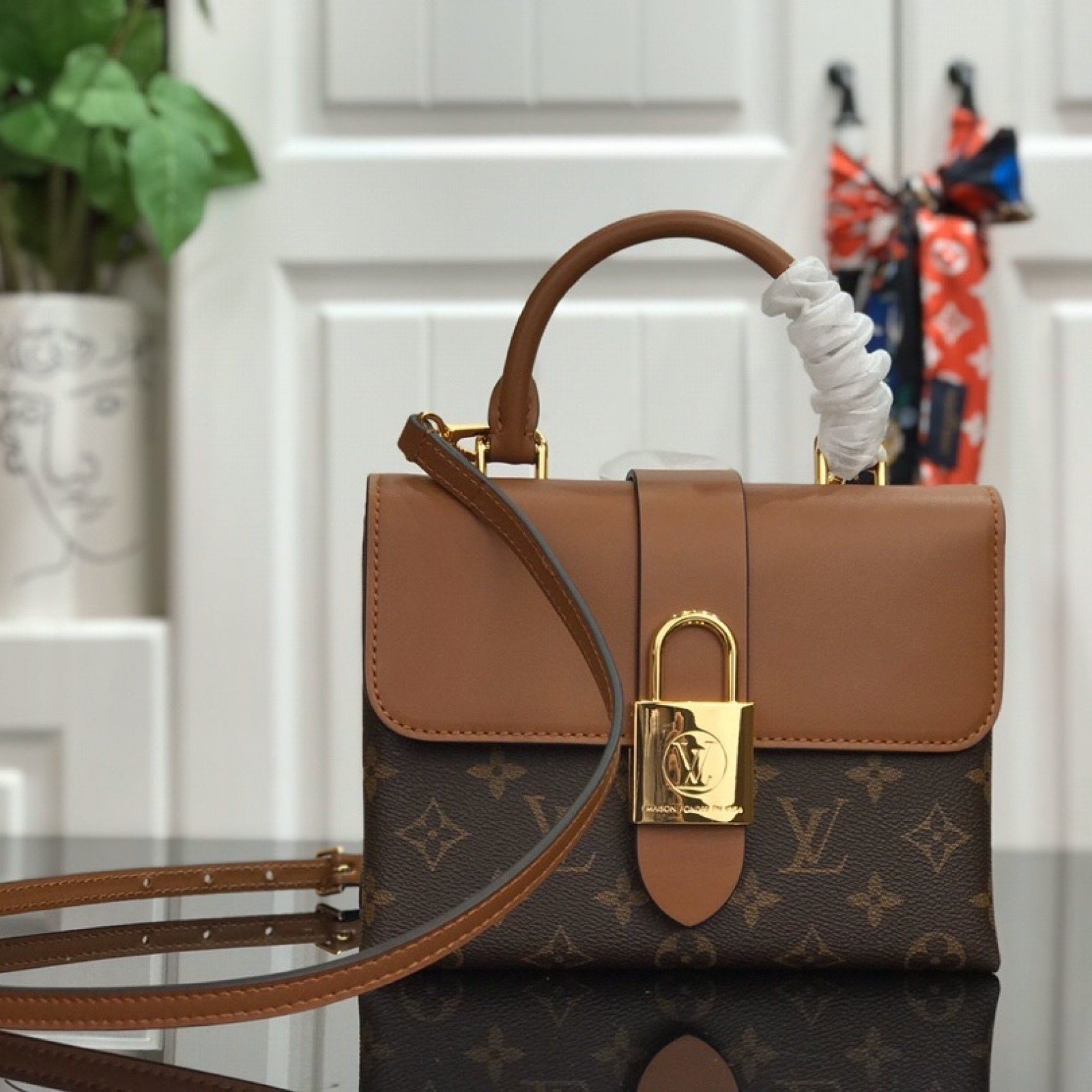 LV LOCKY BB M44654