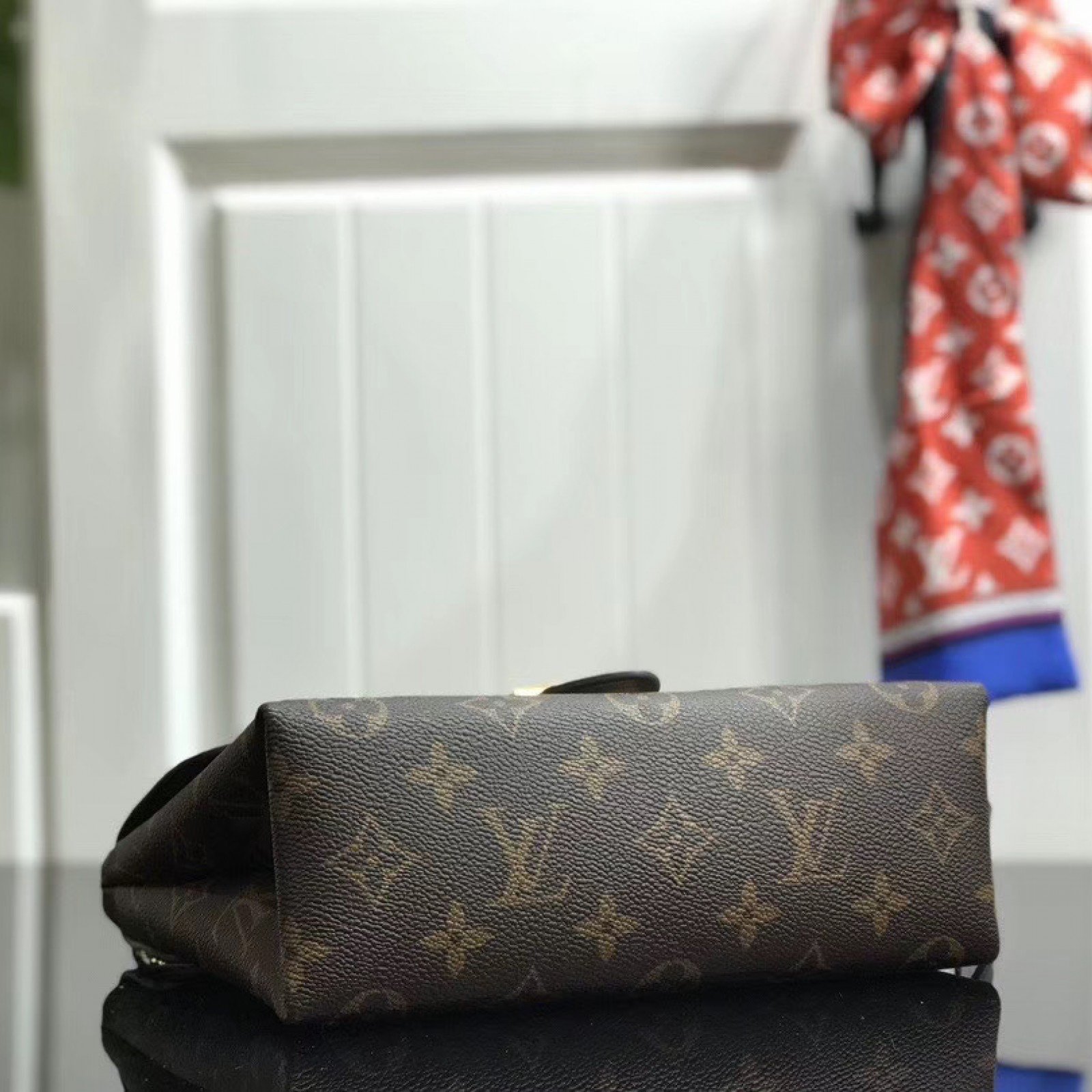 LV LOCKY BB M44797