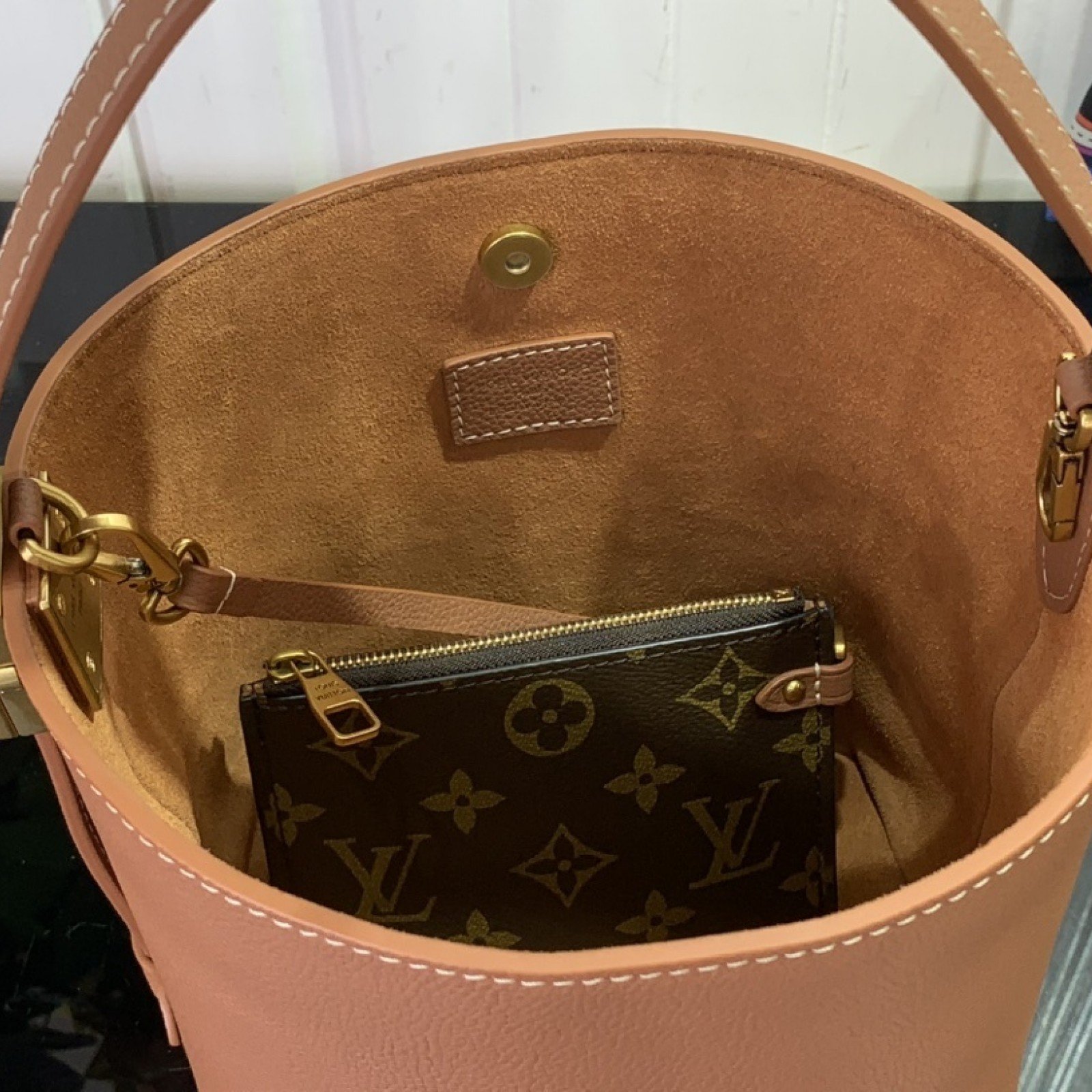 LV LOW KEY ALL IN BB m14416
