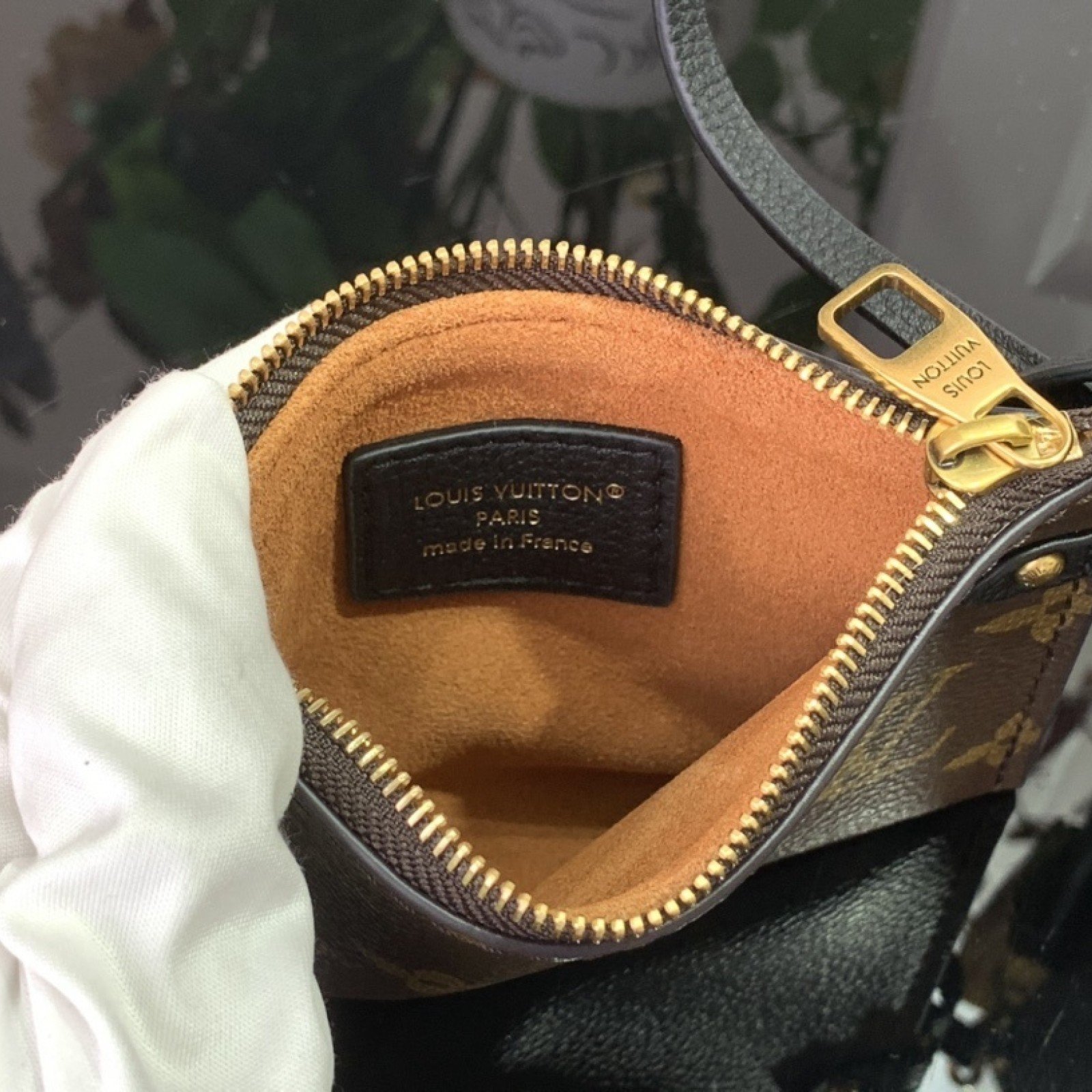 LV LOW KEY ALL IN BB m14416