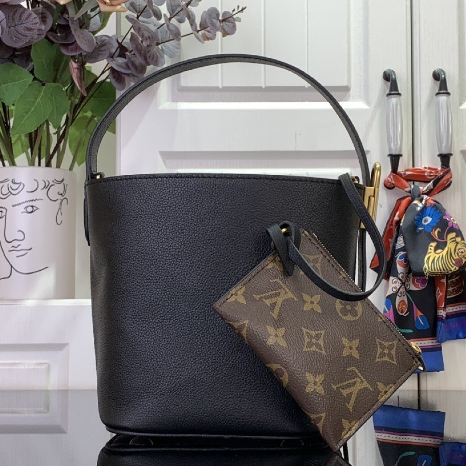 LV LOW KEY ALL IN BB m14416