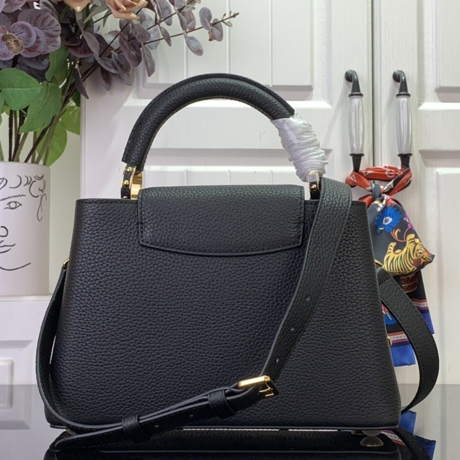 LV LV x TM CAPUCINES bb   m13714