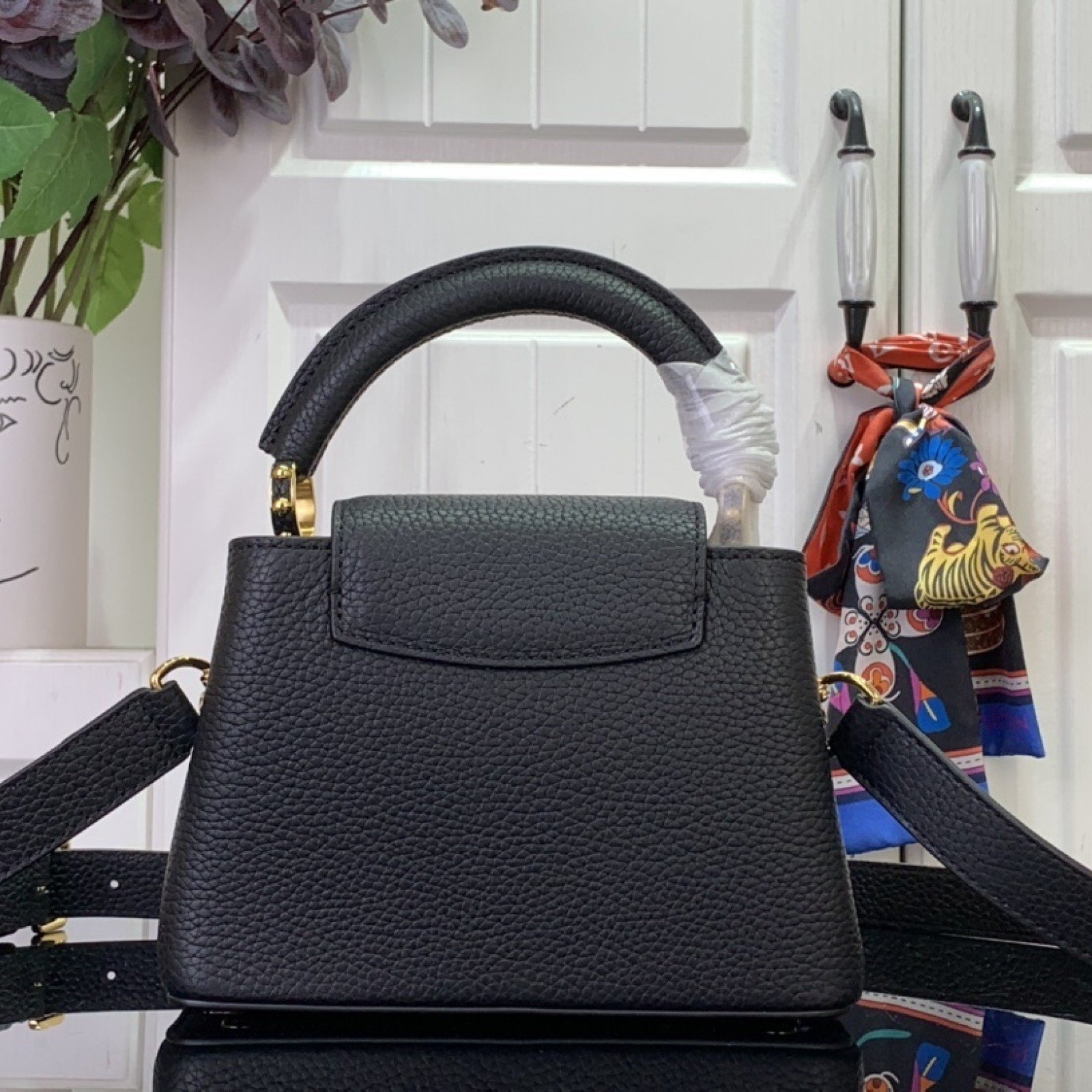 LV LV x TM CAPUCINES bb   m13714