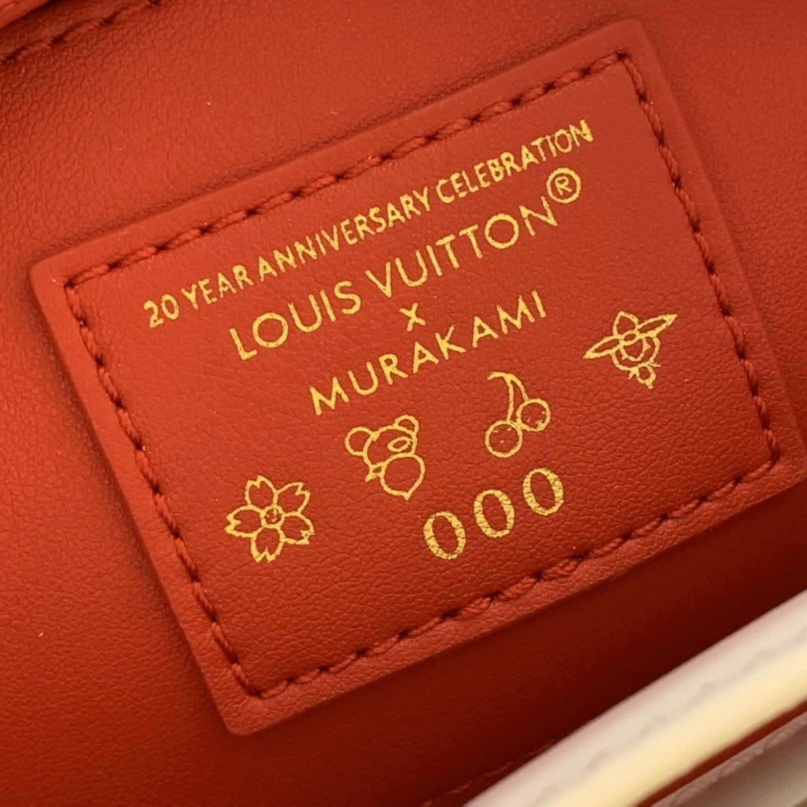 LV LV x TM CAPUCINES m13251