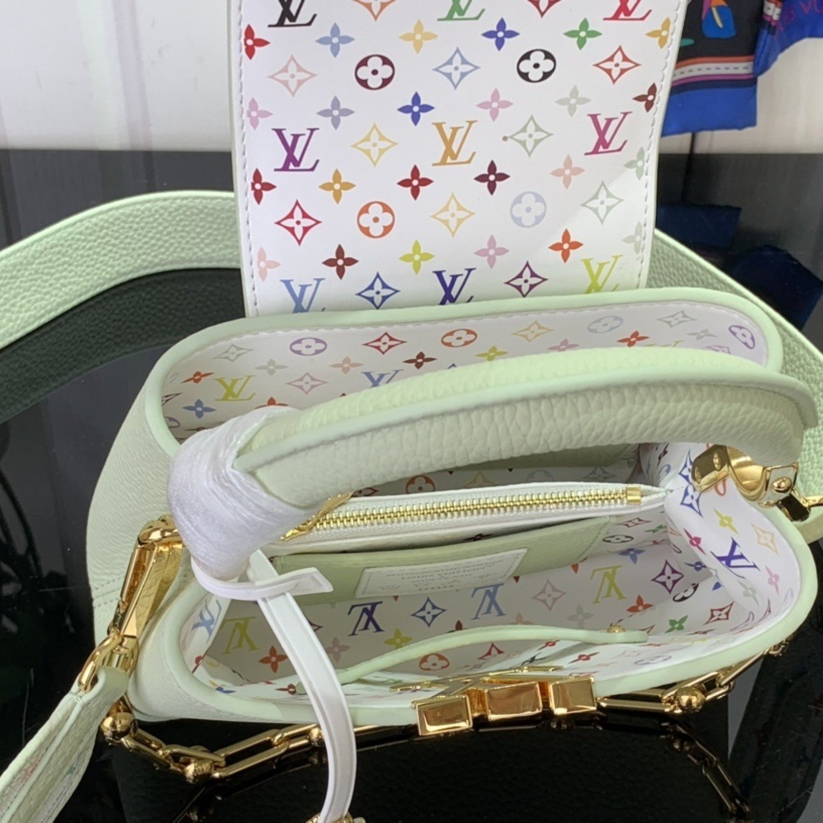 LV LV x TM CAPUCINES mini  m13253