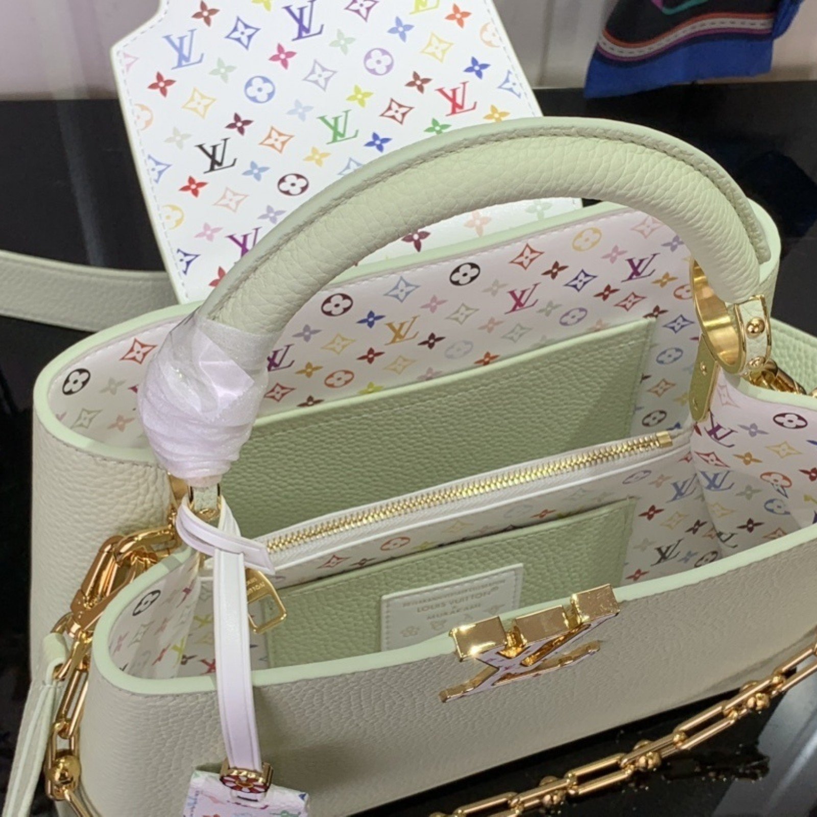 LV LV x TM CAPUCINES mini  m13253