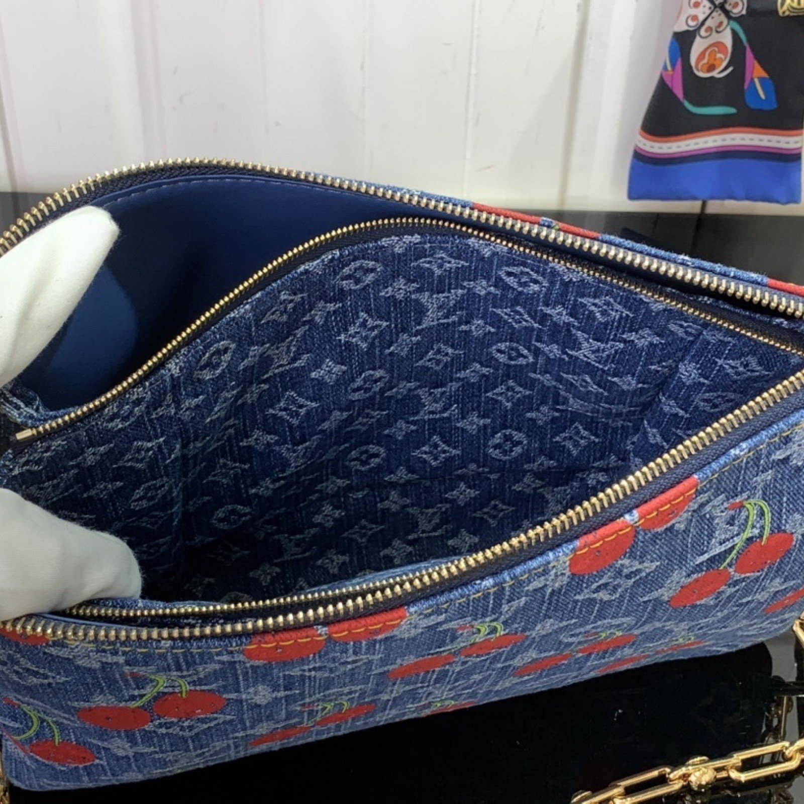 LV LV x TM COUSSIN m14978