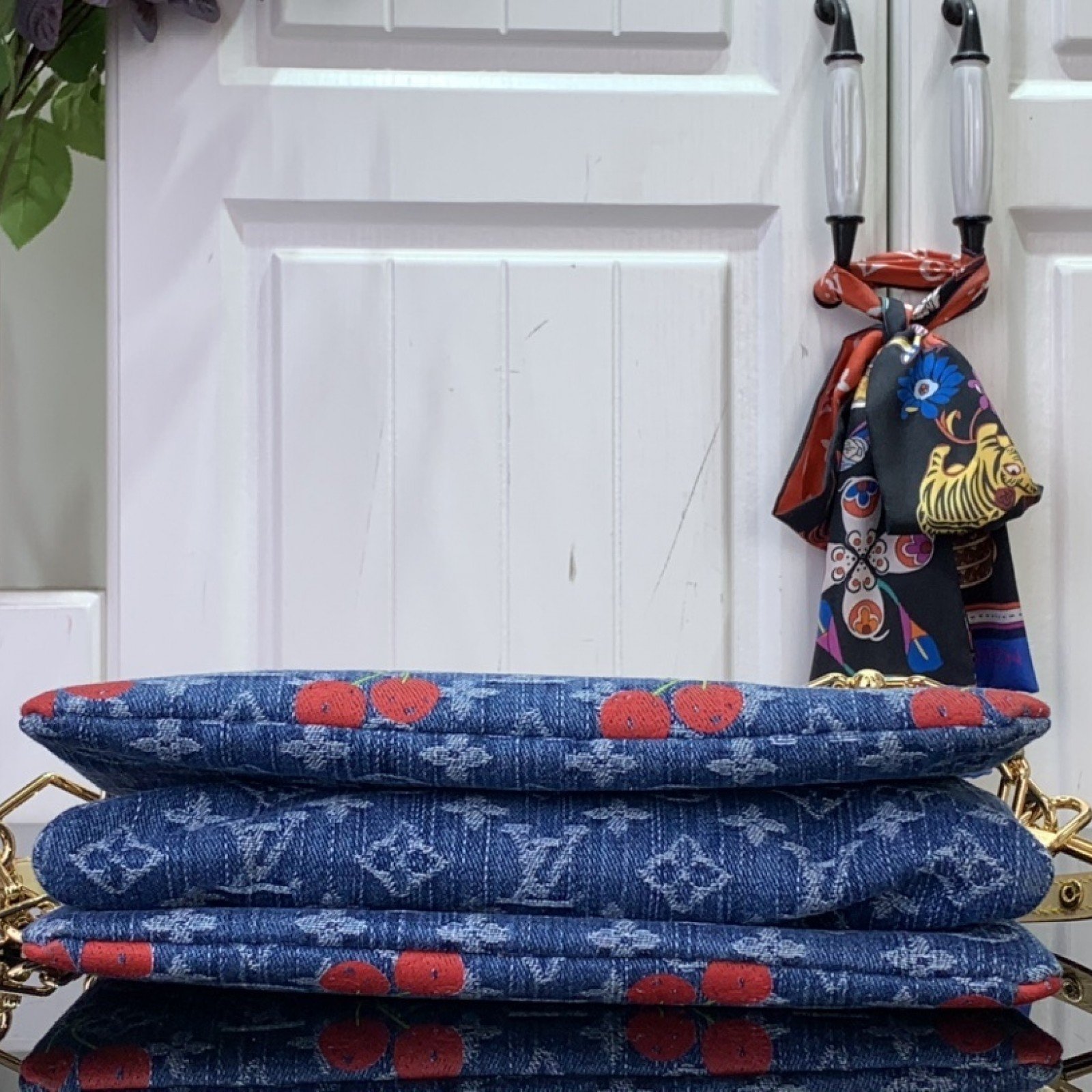 LV LV x TM COUSSIN m14978