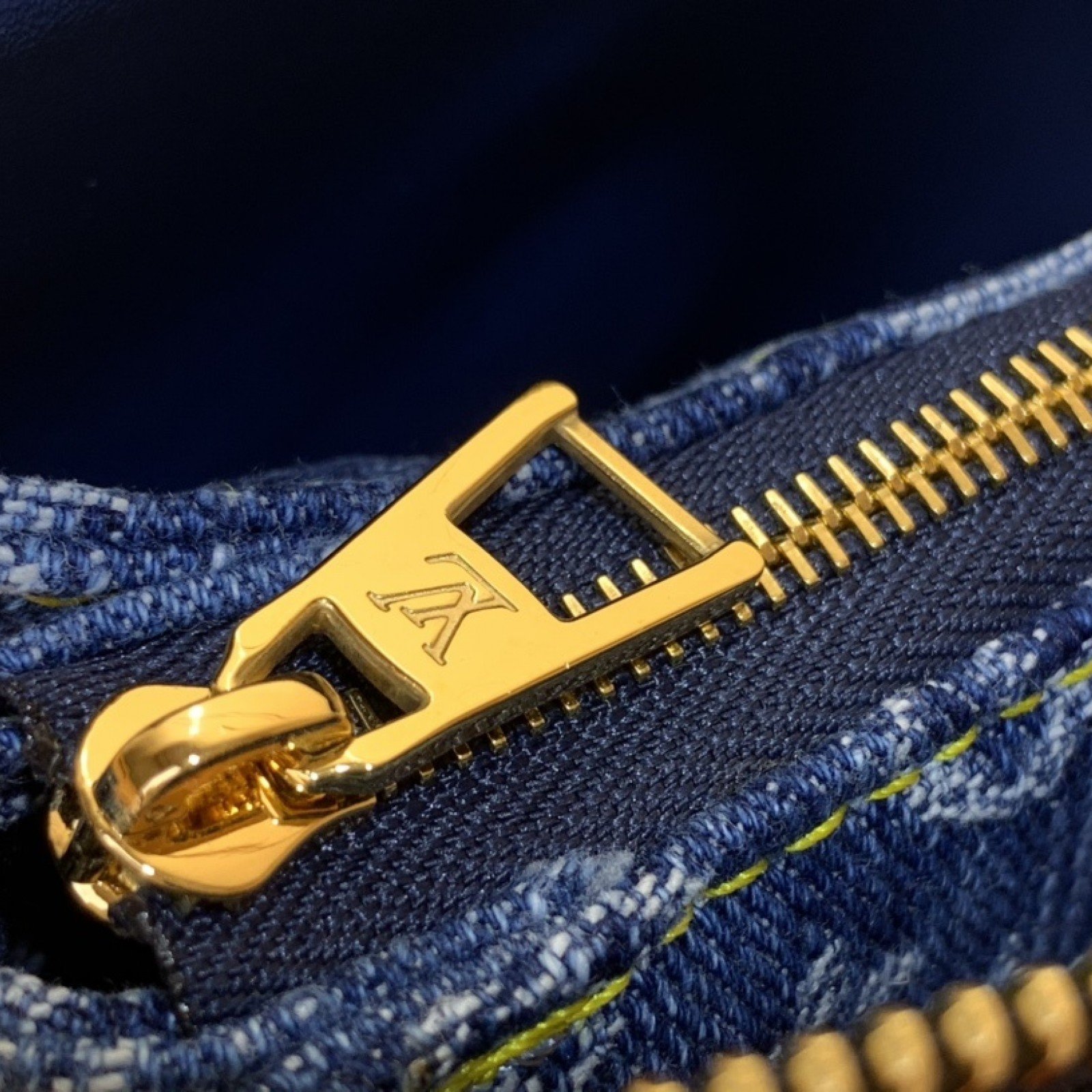 LV LV x TM COUSSIN m14978