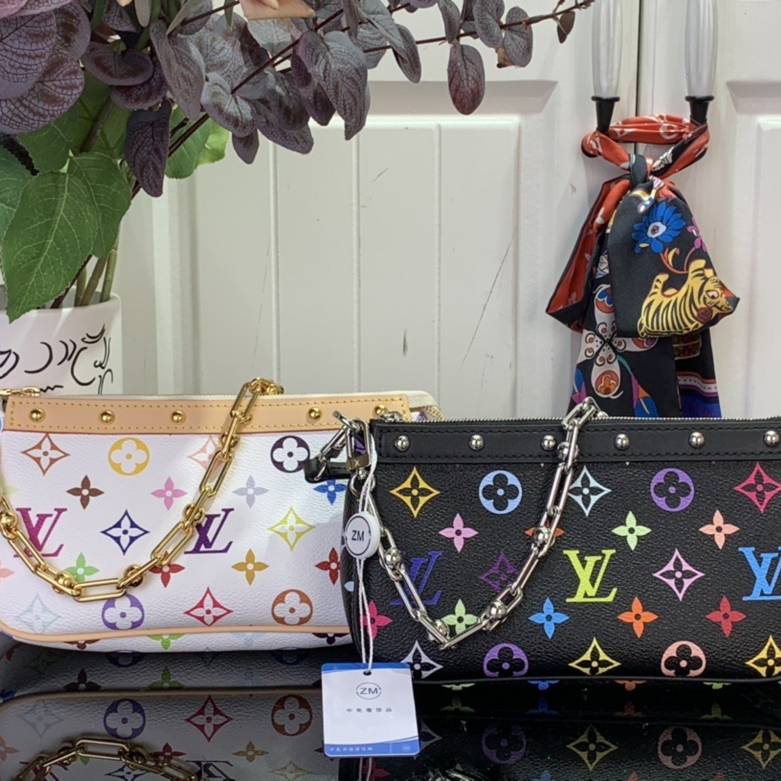 LV LV x TM POCHETTE ACCESSOIRES  m13663