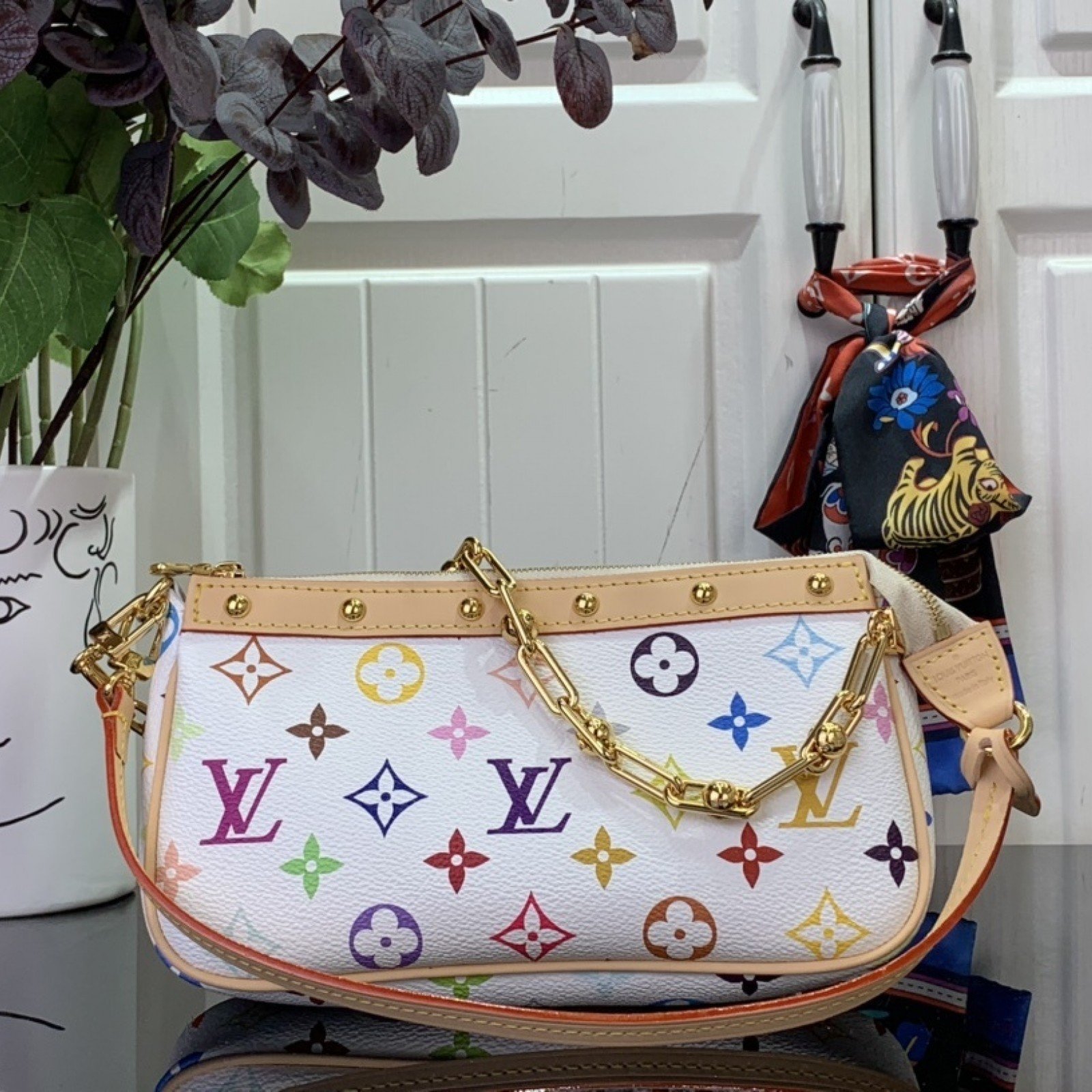 LV LV x TM POCHETTE ACCESSOIRES  m13663