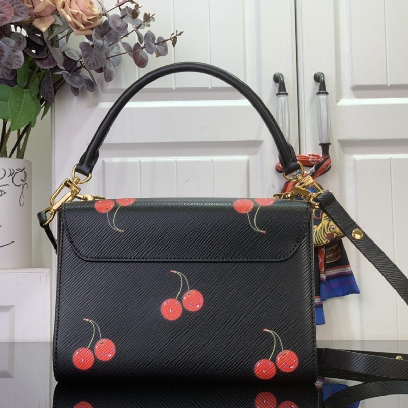 LV LV x TM TWIST m14094