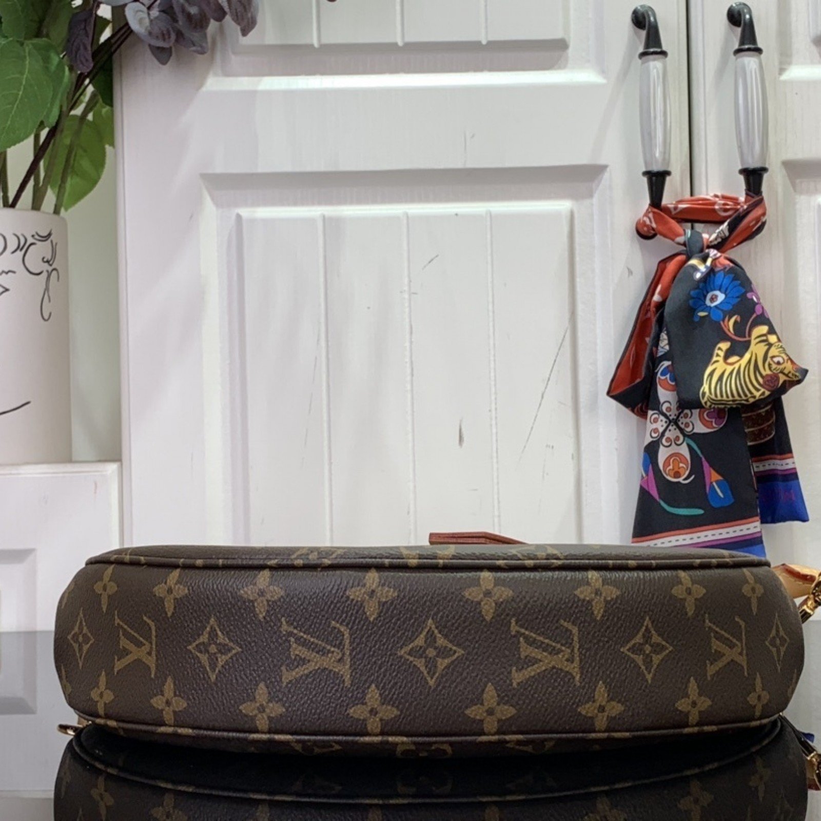 LV Loop Hobo M12939