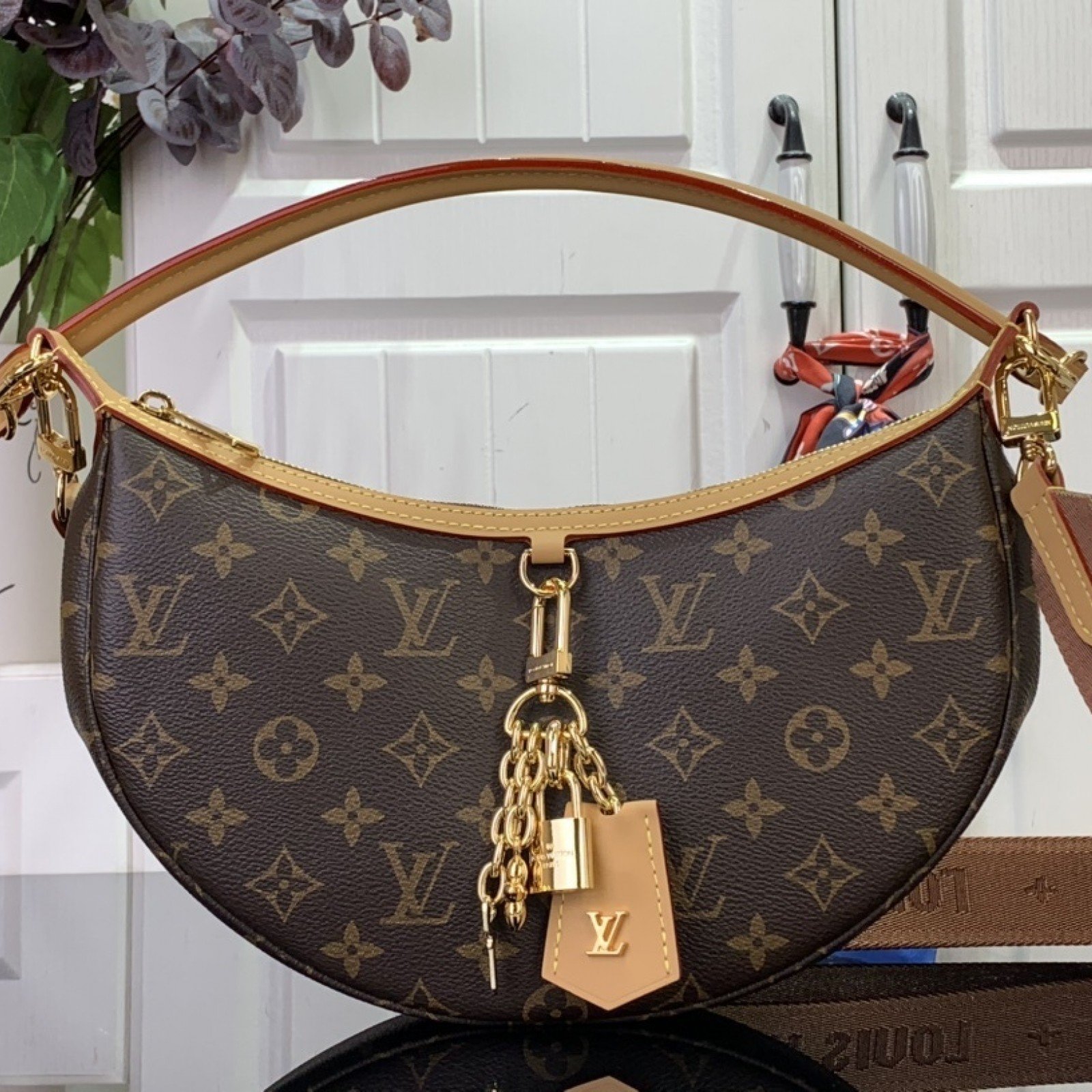LV Loop Hobo M12939