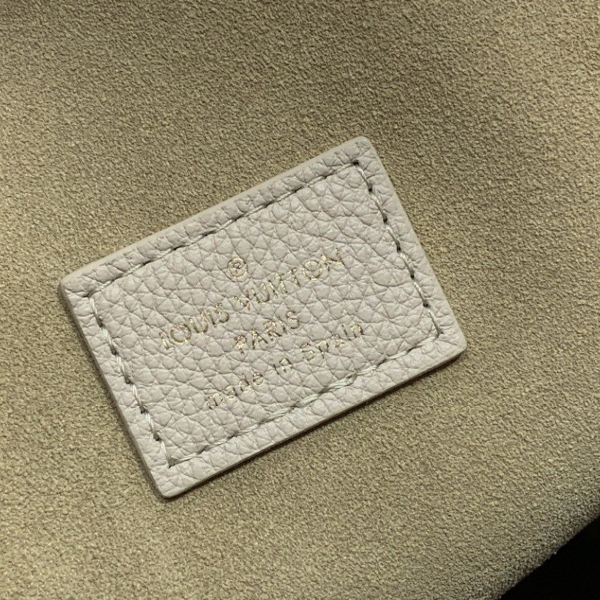LV Low Key Hobo M24856