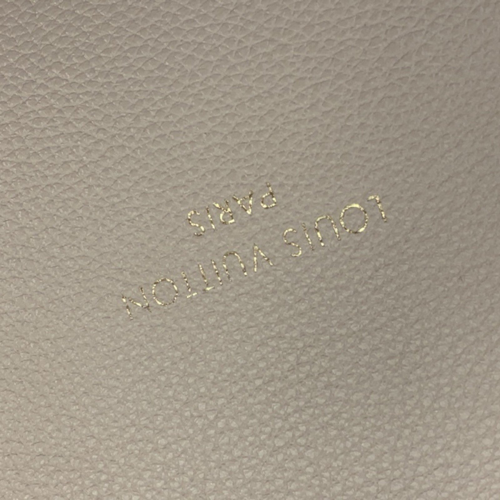 LV Low Key Hobo M24856