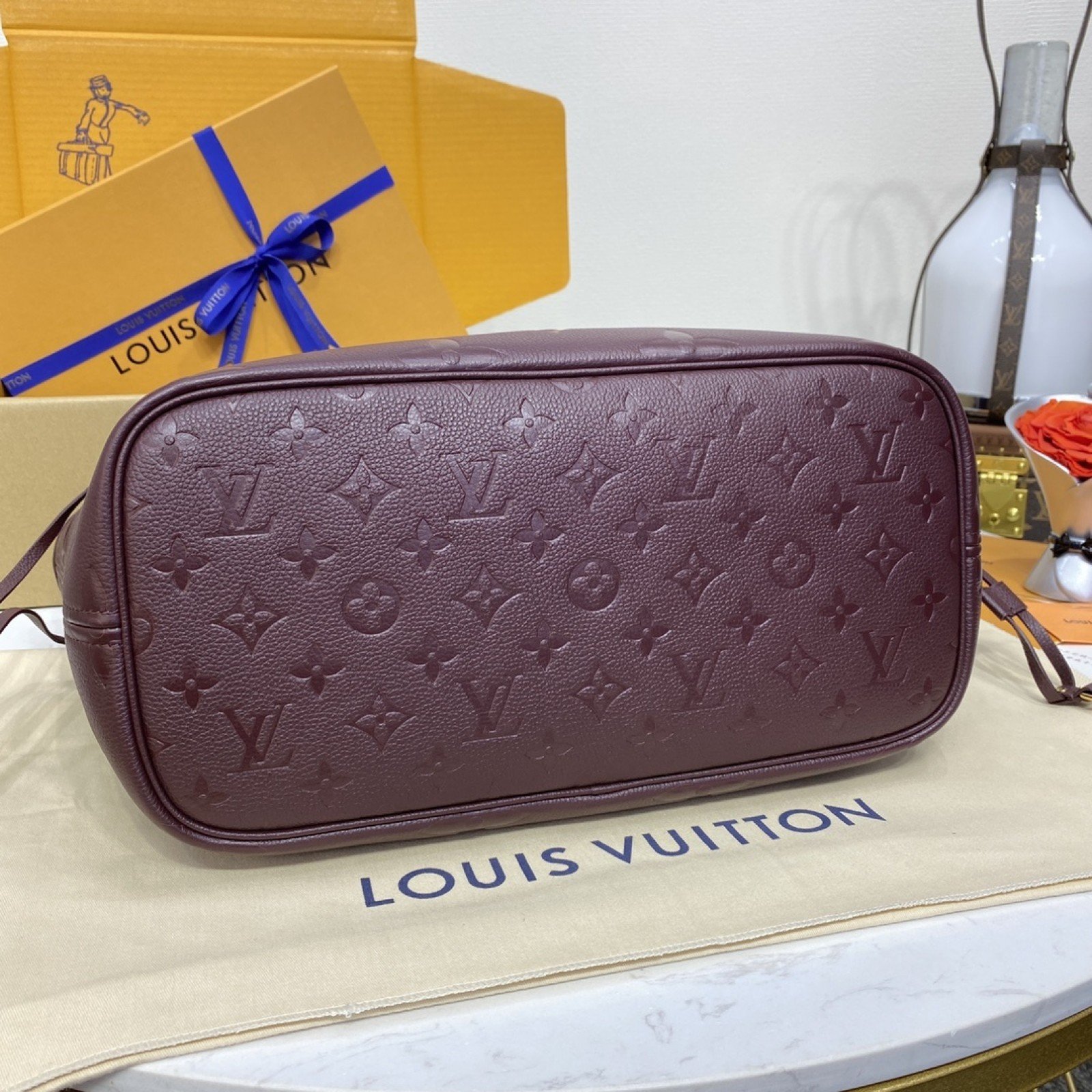 LV M46599
