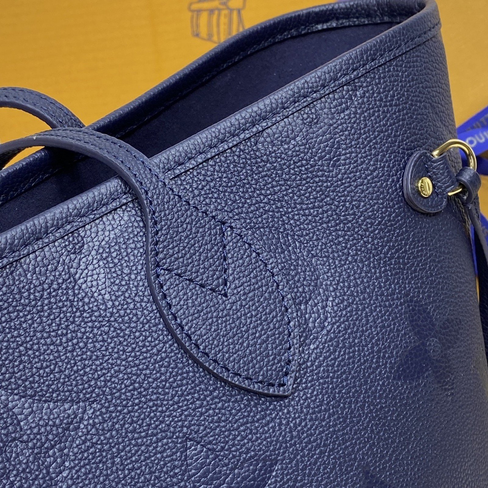 LV M47143