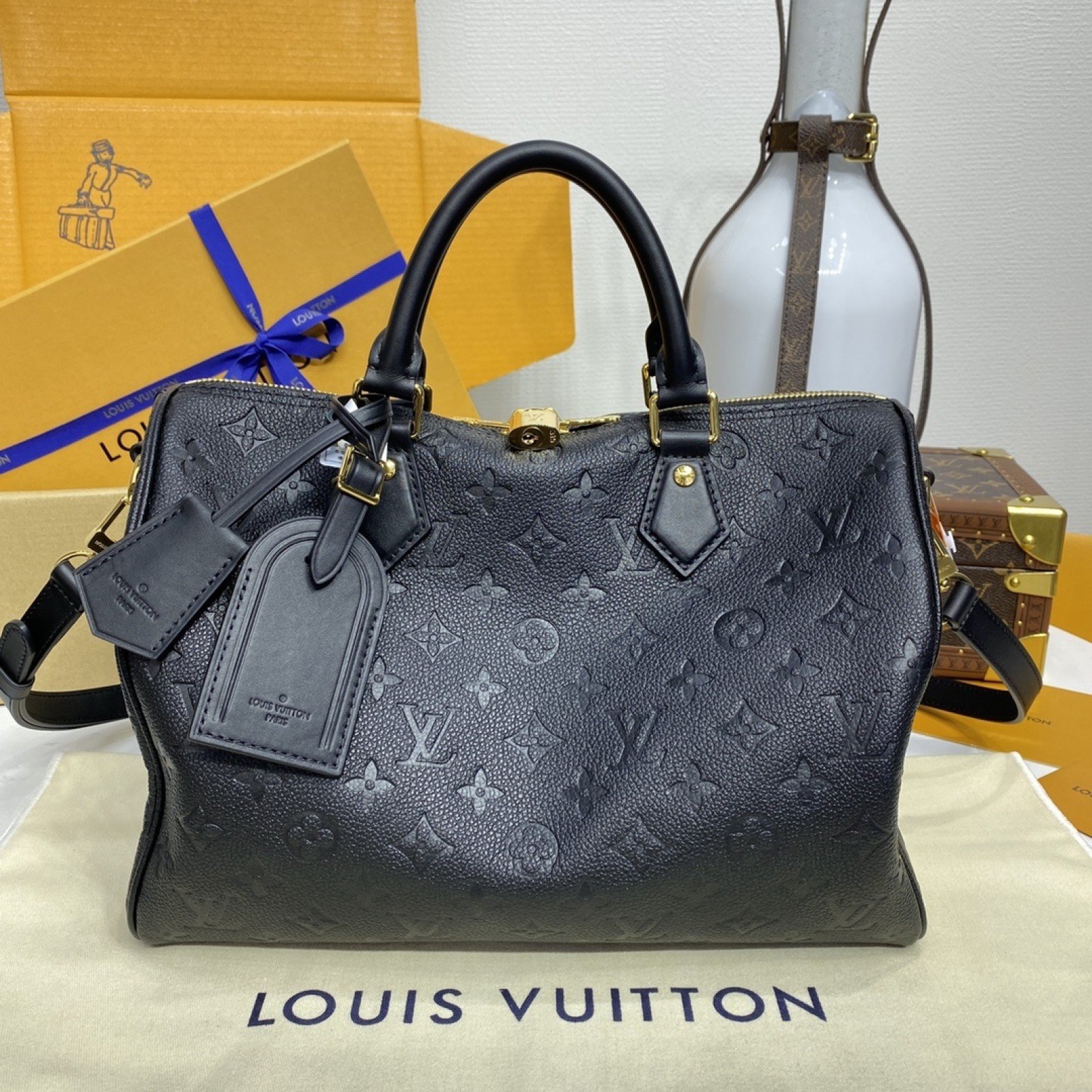 LV M47186