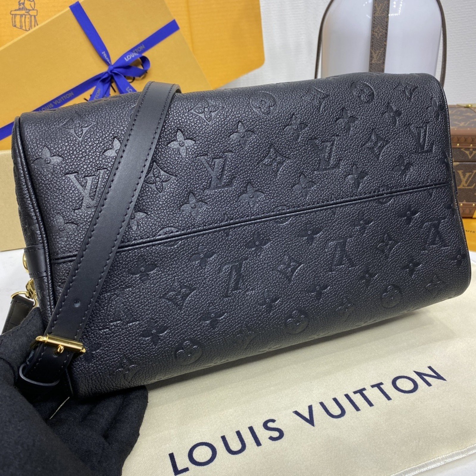 LV M47186